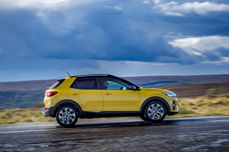  Kia Stonic First Edition 2017 года  (UK) (фото 4 из 48)